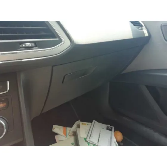 Guantera para Seat Leon (5F1)