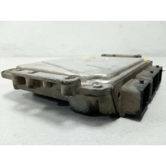 Centralita Motor Uce para Renault Trafic Caja Cerrada (Ab 4.01)