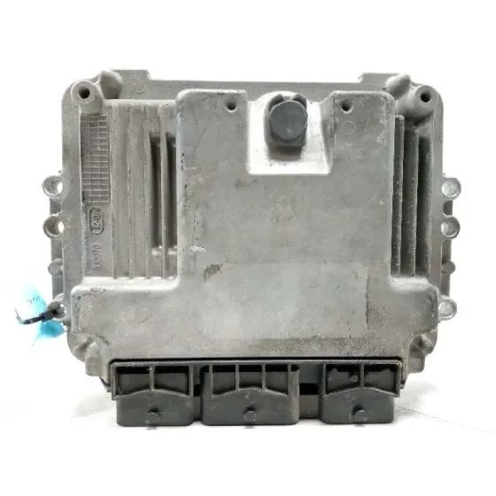 Centralita Motor Uce para Renault Trafic Caja Cerrada (Ab 4.01)