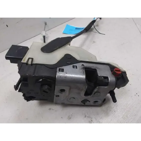 Cerradura Puerta Trasera Derecha para Peugeot 2008 (--.2013->)