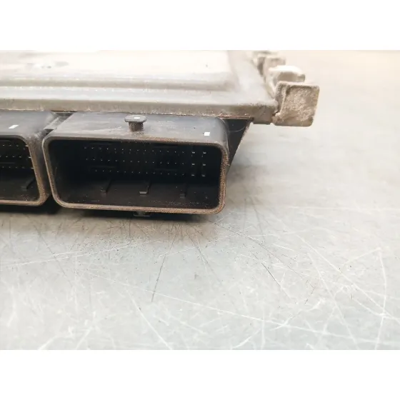 Centralita Motor Uce para Renault Megane Iii Sport Tourer