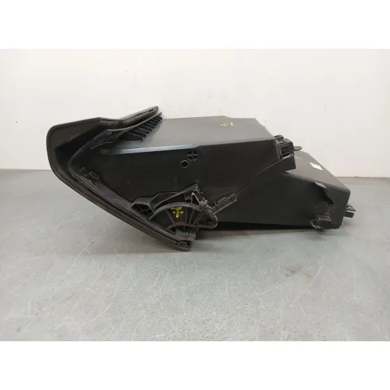 Guantera para Peugeot Rifter