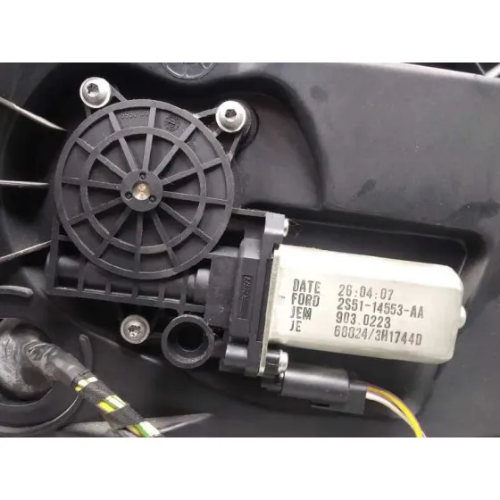 Elevalunas Delantero Derecho para Ford Fiesta (Cbk)