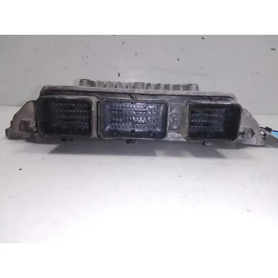 Centralita Motor Uce para Ford Fiesta (Cbk)