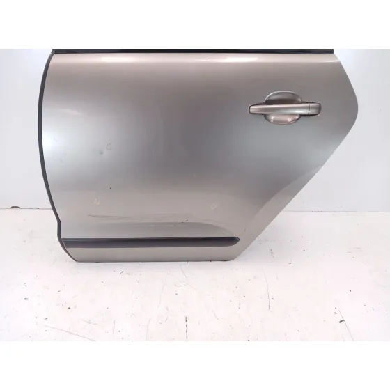 Puerta Trasera Izquierda para Peugeot 3008