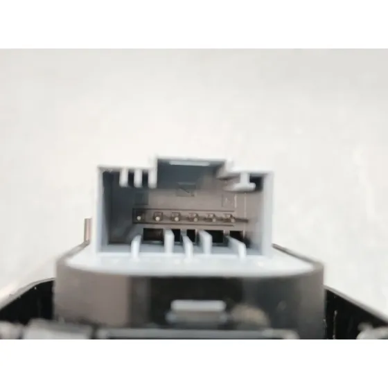 Mando Elevalunas Delantero Izquierdo para Skoda Superb (3V3)