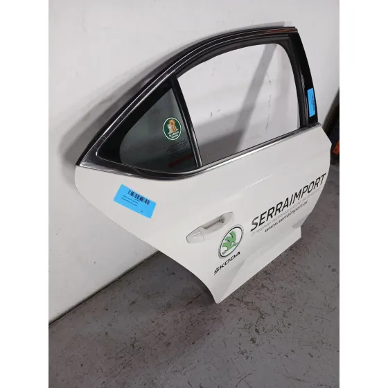 Puerta Trasera Derecha para Skoda Superb (3V3)