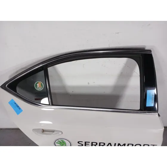 Puerta Trasera Derecha para Skoda Superb (3V3)