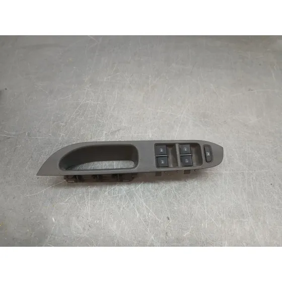 Mando Elevalunas Delantero Izquierdo para Seat Ibiza (6L1)