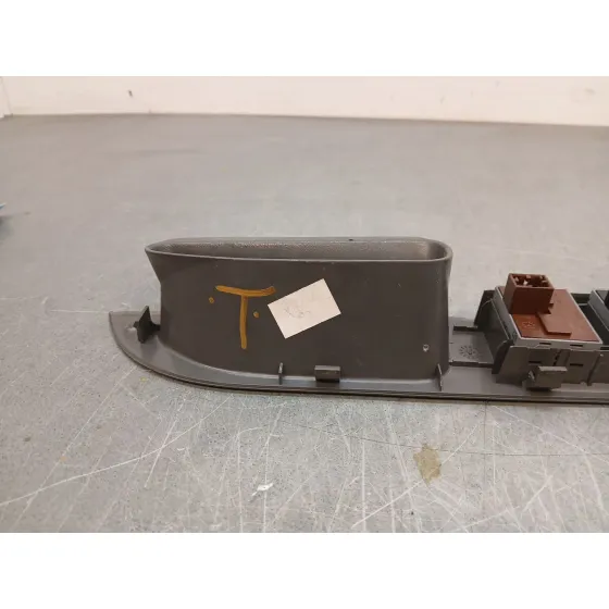 Mando Elevalunas Delantero Izquierdo para Seat Ibiza (6L1)