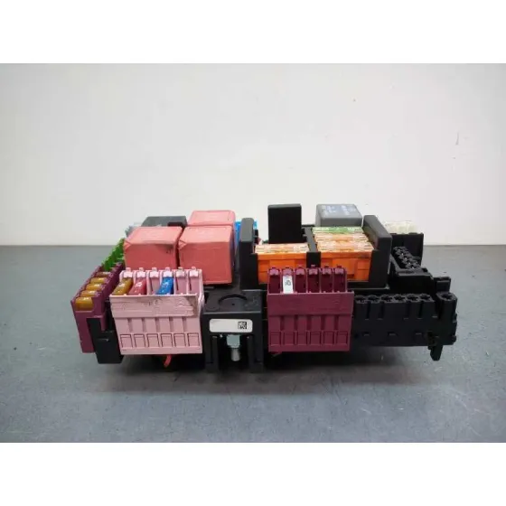 Caja Reles / Fusibles para Mercedes-Benz Clase C W205 C200 Bluetec
