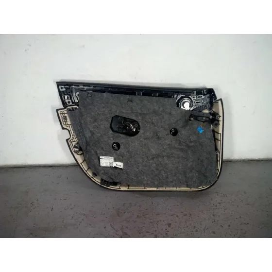 Guarnecido Puerta Delantera Derecha para Mercedes-Benz Clase C W205 C200 Bluetec