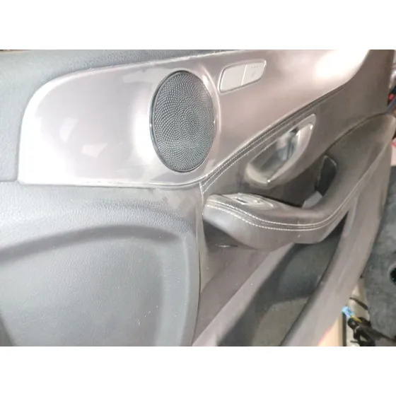 Guarnecido Puerta Delantera Derecha para Mercedes-Benz Clase C W205 C200 Bluetec