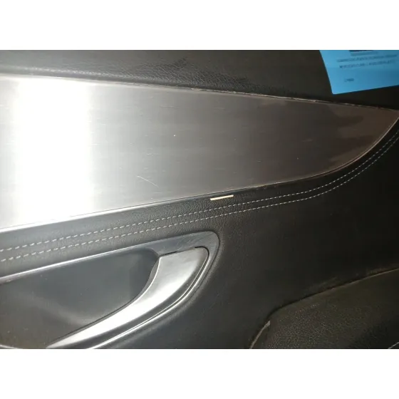 Guarnecido Puerta Delantera Derecha para Mercedes-Benz Clase C W205 C200 Bluetec