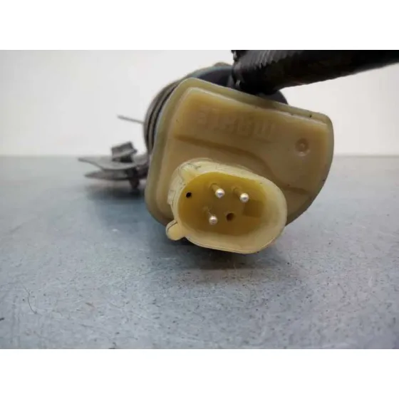 Bomba Combustible para Mercedes-Benz Clase C W205 C200 Bluetec