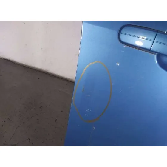 Puerta Delantera Derecha para Ford Focus Berlina (Cap)
