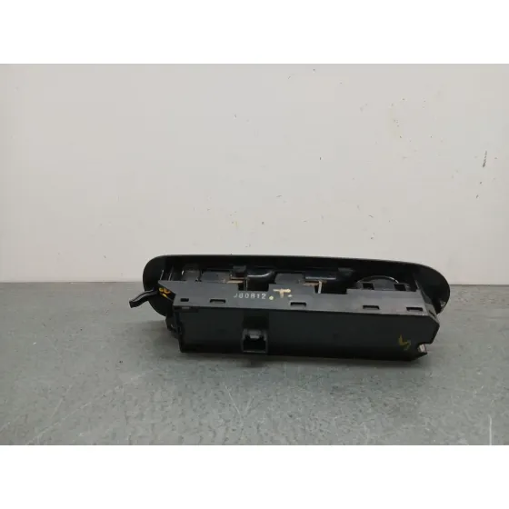 Mando Elevalunas Delantero Izquierdo para Ford Mondeo Ber. (Ca2)