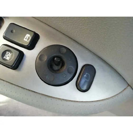 Retrovisor Derecho para Kia Carens (Un)