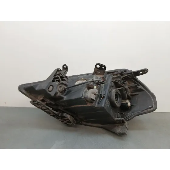 Faro Derecho para Nissan Tiida (C11X/Sc11X)