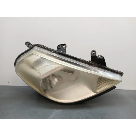 Faro Derecho para Nissan Tiida (C11X/Sc11X)