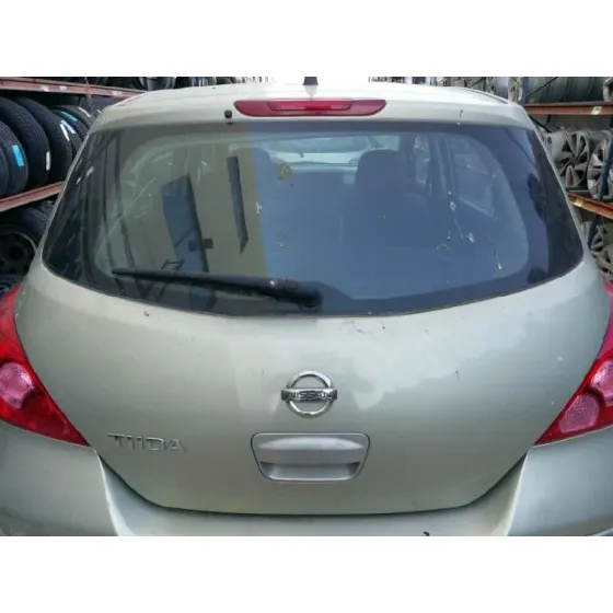 Porton Trasero para Nissan Tiida (C11X/Sc11X)
