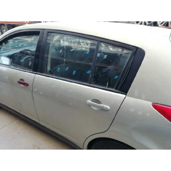 Puerta Trasera Izquierda para Nissan Tiida (C11X/Sc11X)