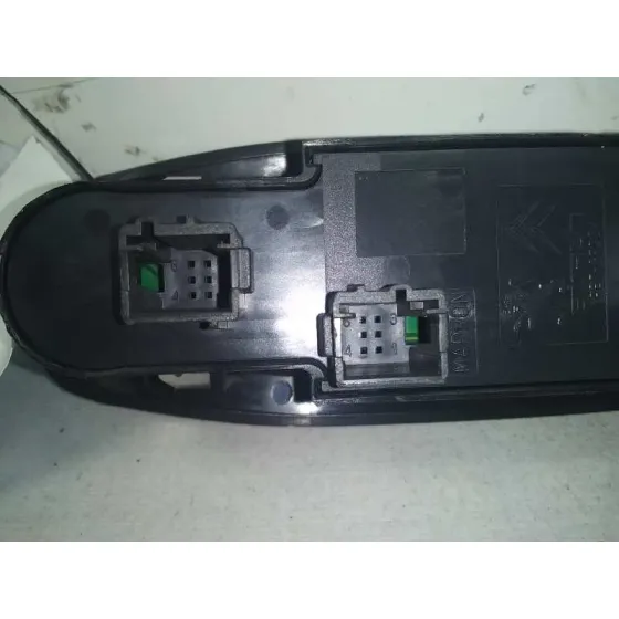 Mando Elevalunas Delantero Izquierdo para Peugeot 2008 (--.2013->)