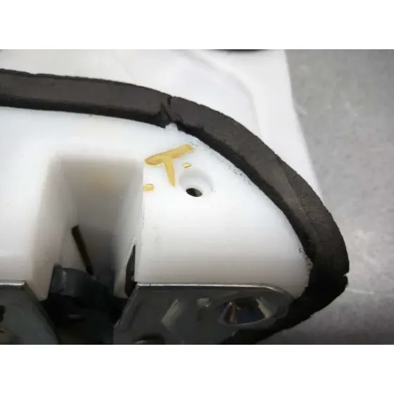 Cerradura Puerta Trasera Derecha para Suzuki Swift (Az)