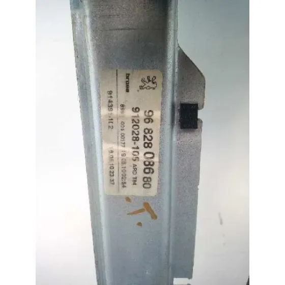 Elevalunas Trasero Derecho para Peugeot 3008