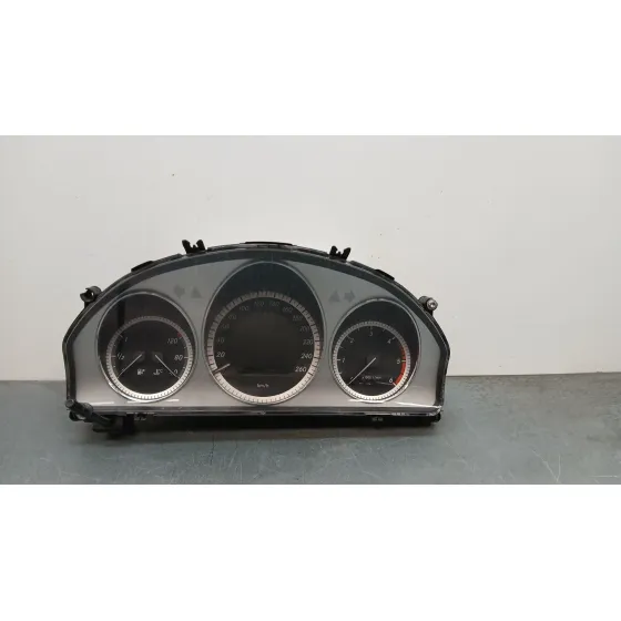 Cuadro Instrumentos para Mercedes-Benz Clase C (W204) Berlina