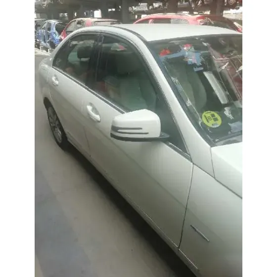 Puerta Delantera Derecha para Mercedes-Benz Clase C (W204) Berlina