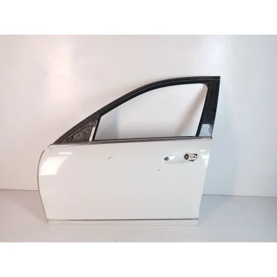 Puerta Delantera Izquierda para Mercedes-Benz Clase C (W204) Berlina