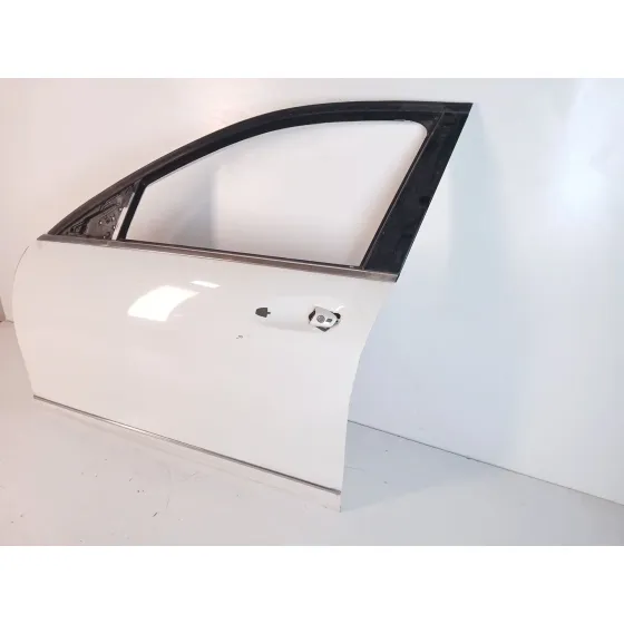 Puerta Delantera Izquierda para Mercedes-Benz Clase C (W204) Berlina