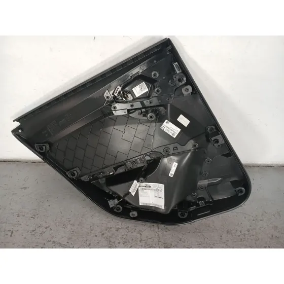 Guarnecido Puerta Trasera Derecha para Audi A1 Sportback (Gba)