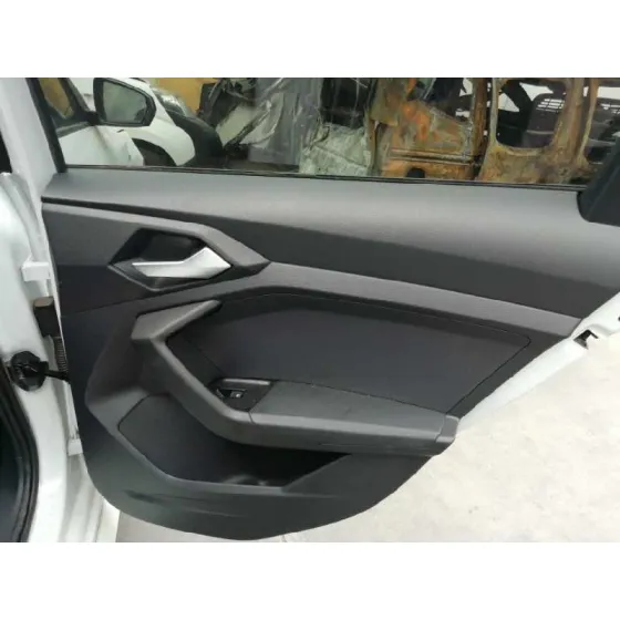 Guarnecido Puerta Trasera Derecha para Audi A1 Sportback (Gba)