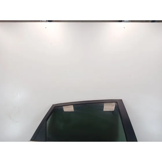 Puerta Trasera Derecha para Kia Carens ( )
