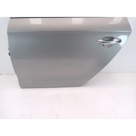 Puerta Trasera Izquierda para Kia Carens ( )