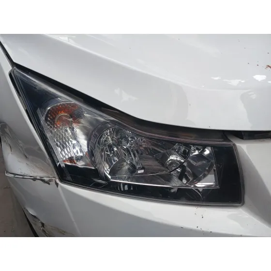 Faro Derecho para Chevrolet Cruze (J300)