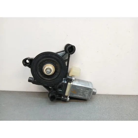 Motor Elevalunas Delantero Derecho para Seat Leon (5F1)