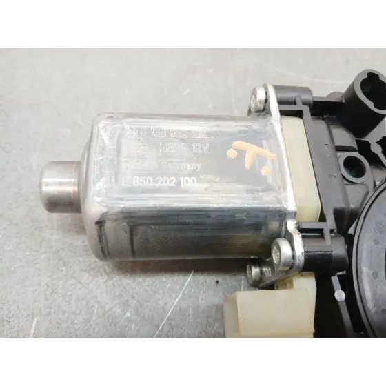 Motor Elevalunas Delantero Derecho para Seat Leon (5F1)