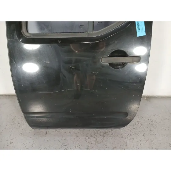 Puerta Trasera Izquierda para Nissan Navara Np300 (D40)
