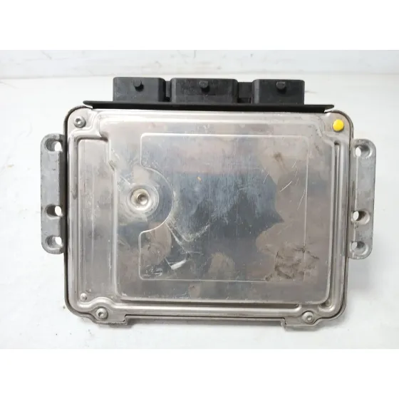 Centralita Motor Uce para Nissan Primera (P12)