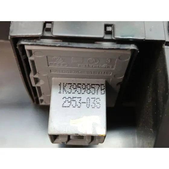 Mando Elevalunas Delantero Izquierdo para Seat Ibiza Sc (6J1)