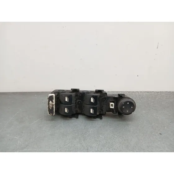 Mando Elevalunas Delantero Izquierdo para Citroën C4 Berlina