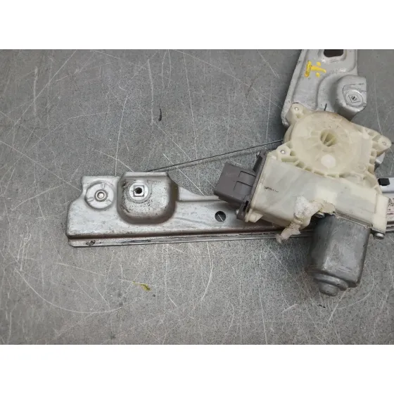 Elevalunas Delantero Izquierdo para Peugeot 5008 (0U_, 0E_)