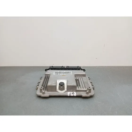 Centralita Motor Uce para Ford Transit Courier