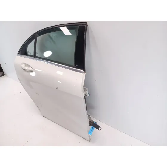 Puerta Trasera Derecha para Mercedes-Benz Clase A (W176)