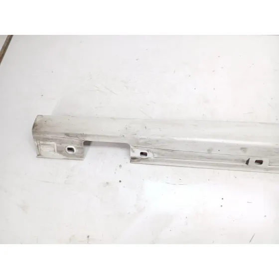 Faldon Lateral para Mercedes-Benz Clase A (W176)