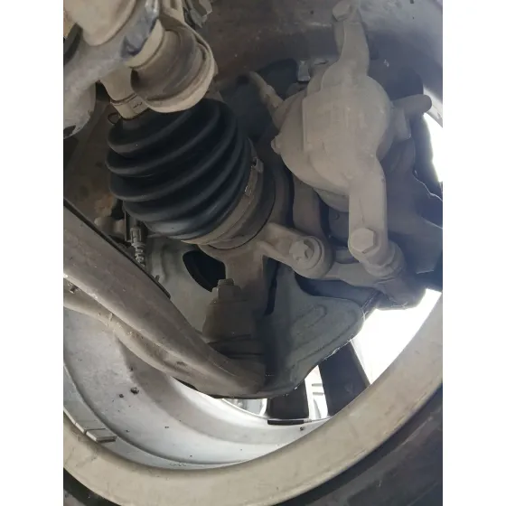 Mangueta Delantera Izquierda para Mercedes-Benz Clase A (W176)