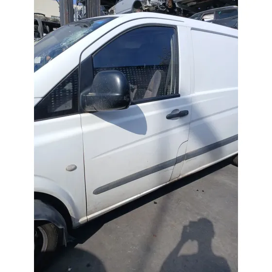 Puerta Delantera Izquierda para Mercedes-Benz Vito Autobus (W639)